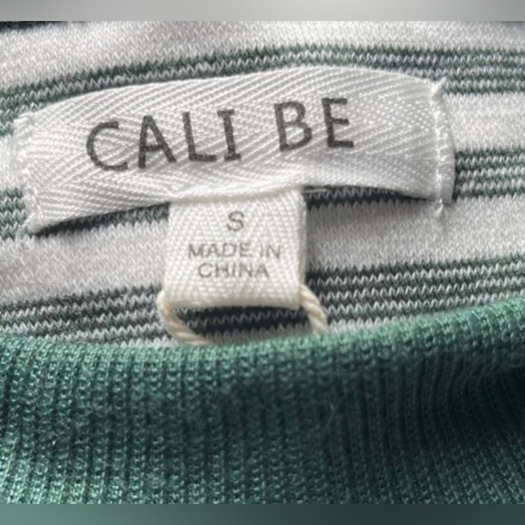 CALI BE Dark Green Off white
Horizontal Stripe Oversized
Crew neck Pullover S - Picture 4 of 10